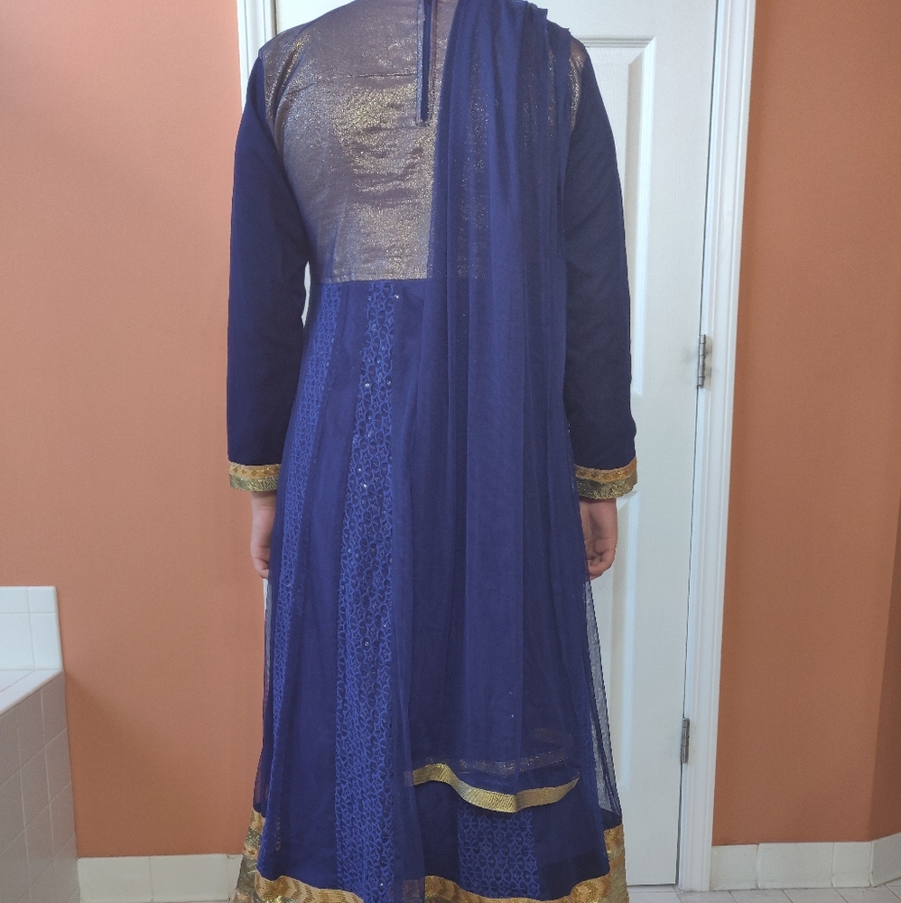 Indian blue salwar kameez with lehenga - Picture 3 of 4